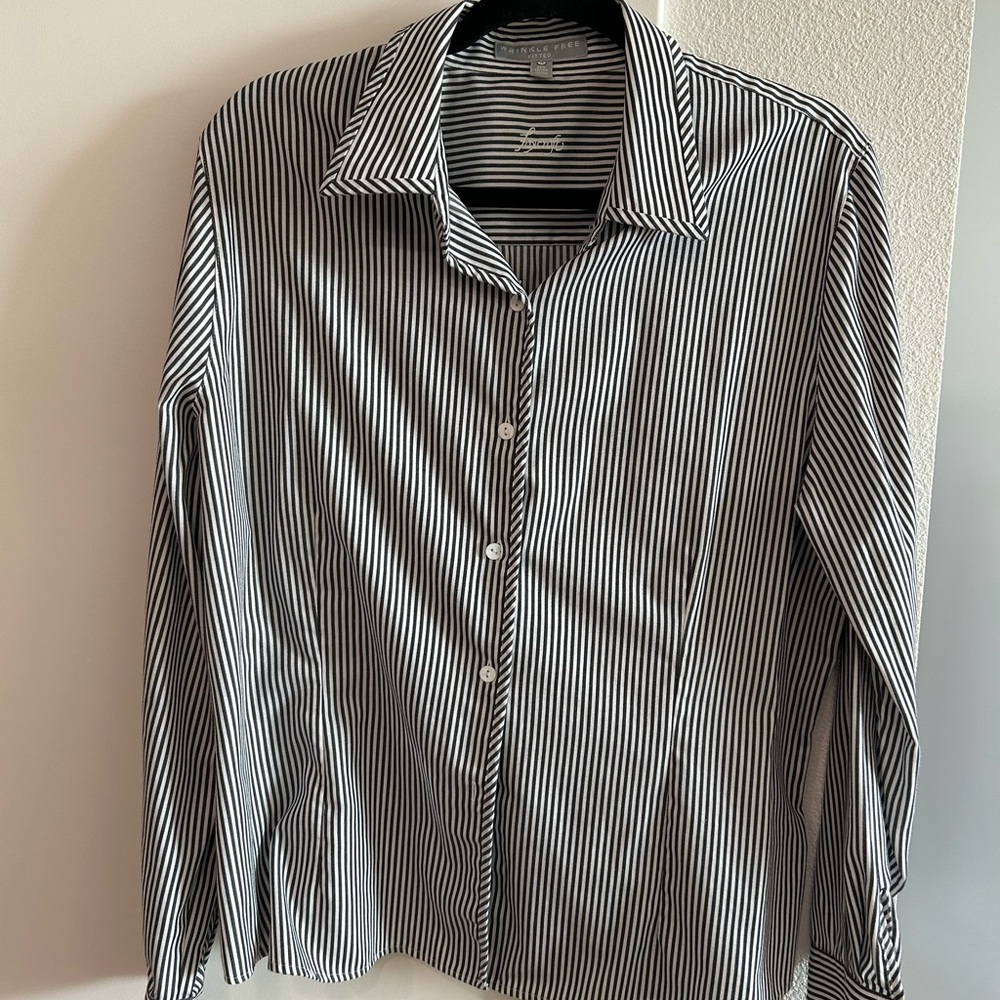 Foxcroft Button up blouse 16